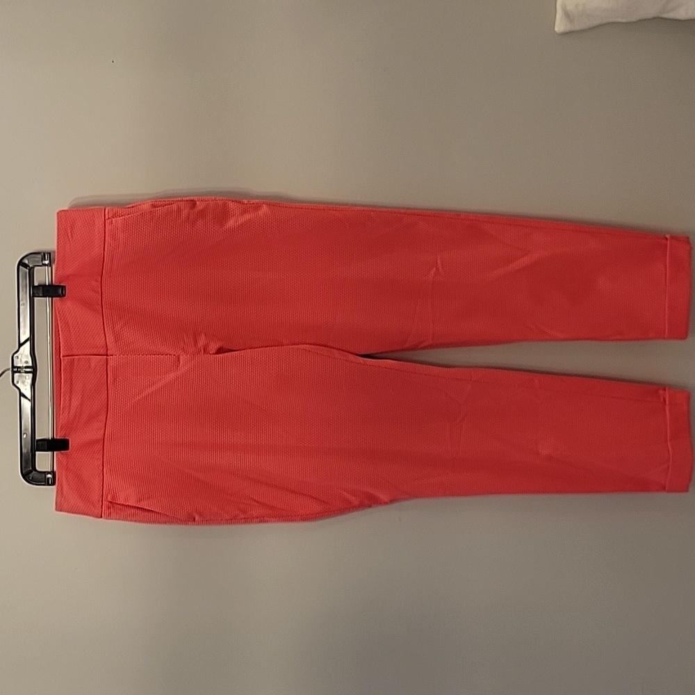 Worthington women's Size 16 coral pink cuffed pants. Patterned textured material